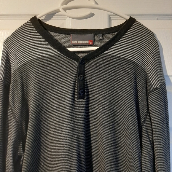 Duck And Cover XL Mens V Neck Button Fasten - Picture 2 of 9